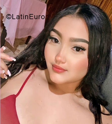 Date this georgeous Colombia girl Carolina from Medellin CO31116