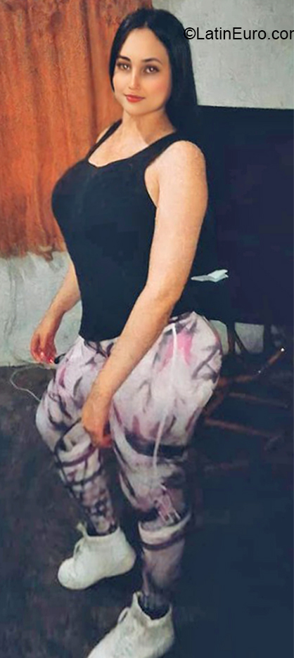 Date this hot Venezuela girl Astrid leon from Cumana VE4117