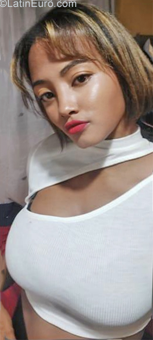 Date this gorgeous Dominican Republic girl Lorena from Santo Domingo DO40455