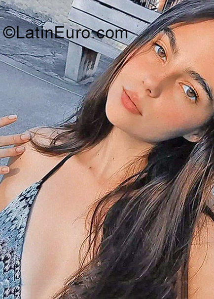 Date this hard body Venezuela girl Eli from Caracas VE4123