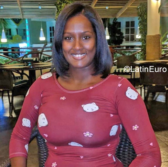 Date this sultry Dominican Republic girl Yaniles from Santo Domingo DO40467