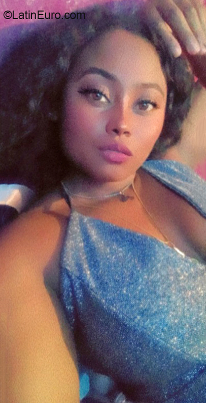 Date this fun Colombia girl Alejandra from Bogota CO31236