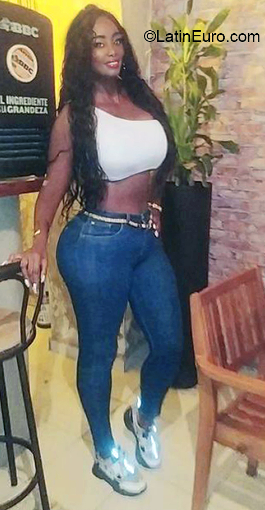 Date this gorgeous Colombia girl Nidia from Cali CO31255