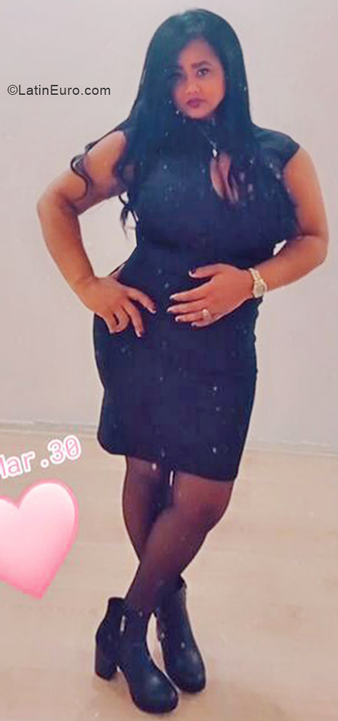 Date this delightful Dominican Republic girl Mariela from San Cristobal DO40576