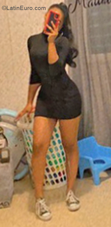 Date this delightful Dominican Republic girl Rosy from Santo Domingo DO40578