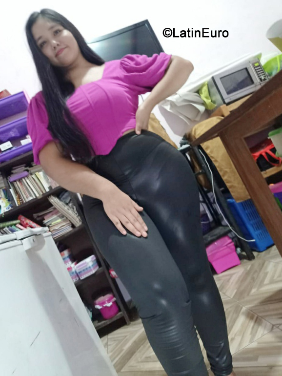 Date this delightful Bolivia girl Rosa from Santa Cruz BO136