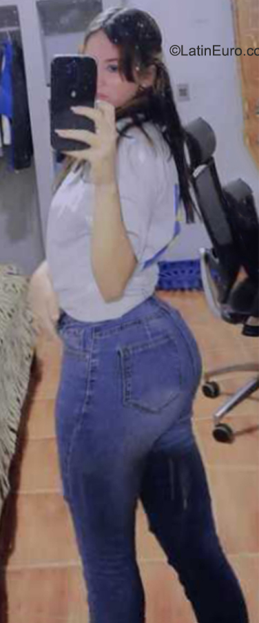 Date this fun Venezuela girl Adriana from Barquisimento VE4174
