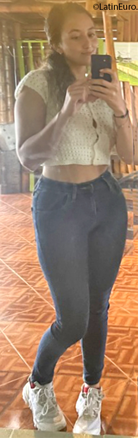 Date this foxy Colombia girl Luisa from Pereira CO31634
