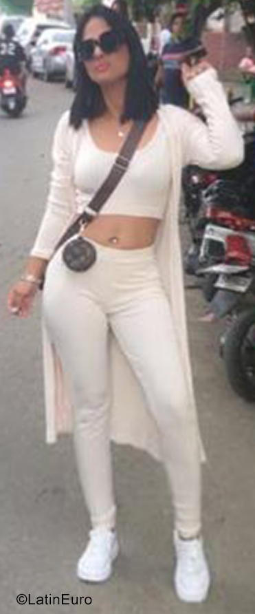 Date this good-looking Dominican Republic girl Yahaira from Santiago DO40780