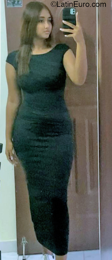 Date this sensual Dominican Republic girl Alia from Distrito Nacional DO43194