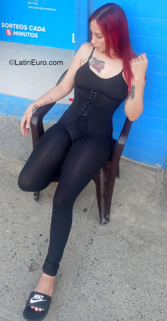 Date this charming Dominican Republic girl Arianny from Santiago DO51050