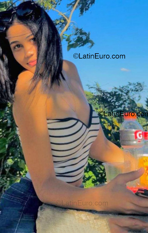 Date this exotic United States girl Mia from Santiago De Los Caballeros DO52016