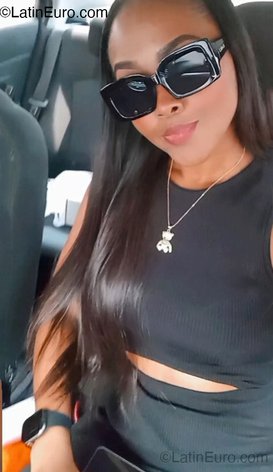 Date this cute Colombia girl Clarisa from Bogota CO32982