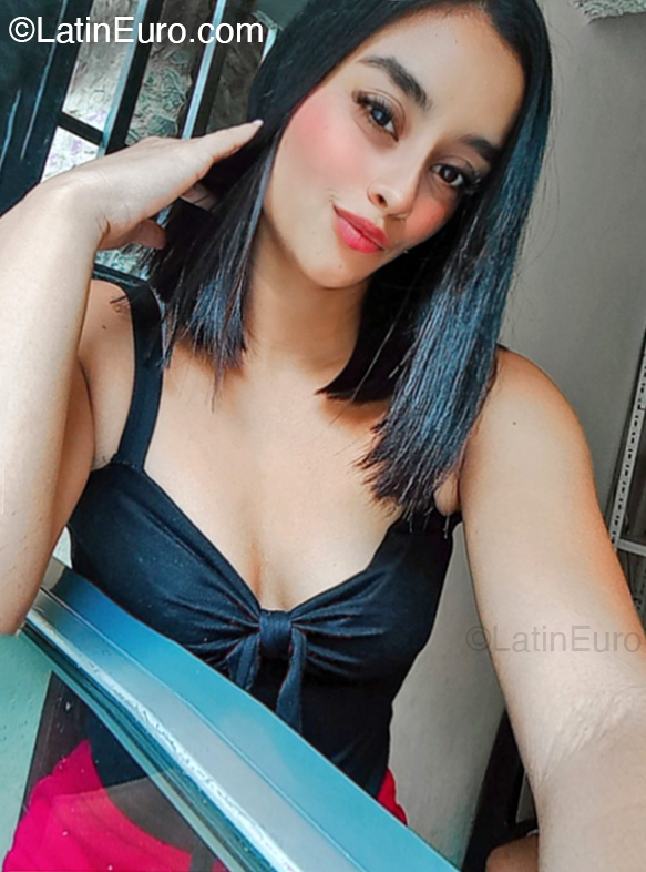 Date this tall Chile girl Glendy from Santiago CL422
