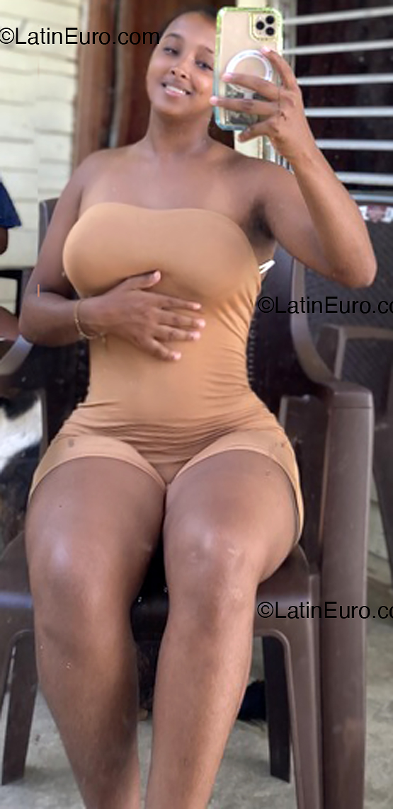 Date this happy Dominican Republic girl Worlen from Sanchez Ramirez DO53425