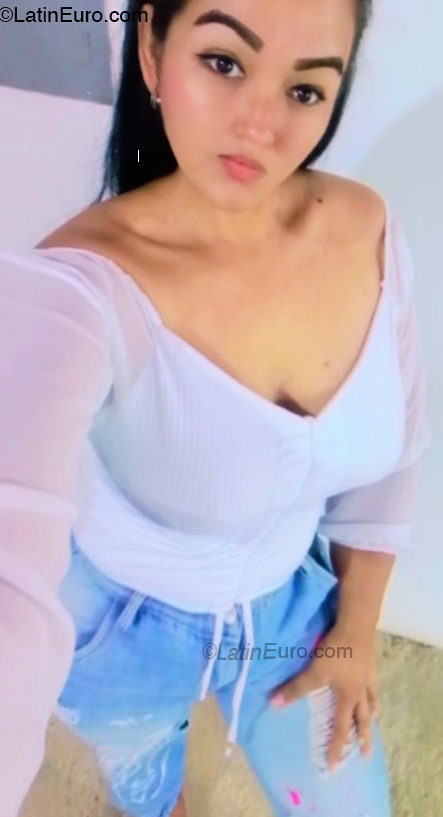 Date this sultry Venezuela girl Margarita from Aragua VE5030