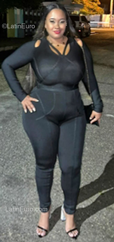 Date this foxy Dominican Republic girl Annedy from Punta Cana DO53636
