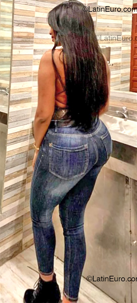 Date this sensual Spain girl Vicky from Galicia ES871