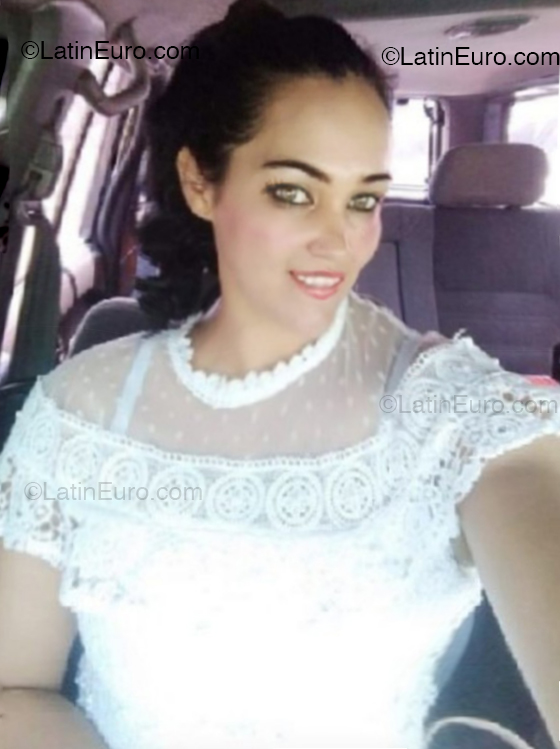 Date this cute Paraguay girl Daisy from Itaugua PY80