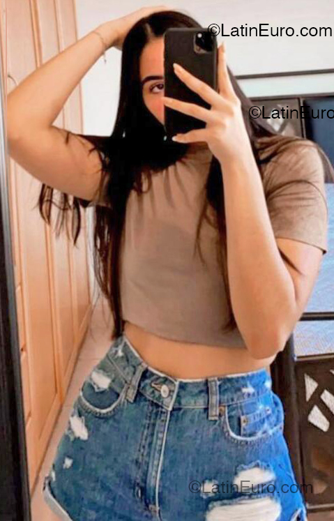 Date this funny Colombia girl Camila from Medellin CO33186