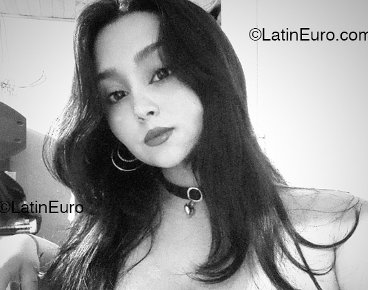 Date this georgeous Argentina girl Jenni from Buenos Aires AR981