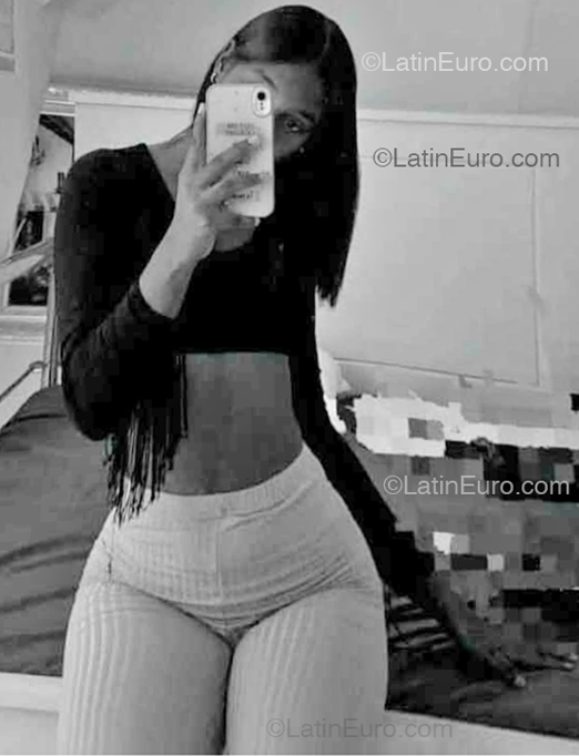 Date this passionate Dominican Republic girl Le from Santo Domingo DO54037