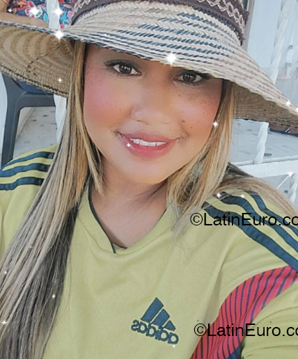 Date this athletic Colombia girl Eve from Cartagena CO33257
