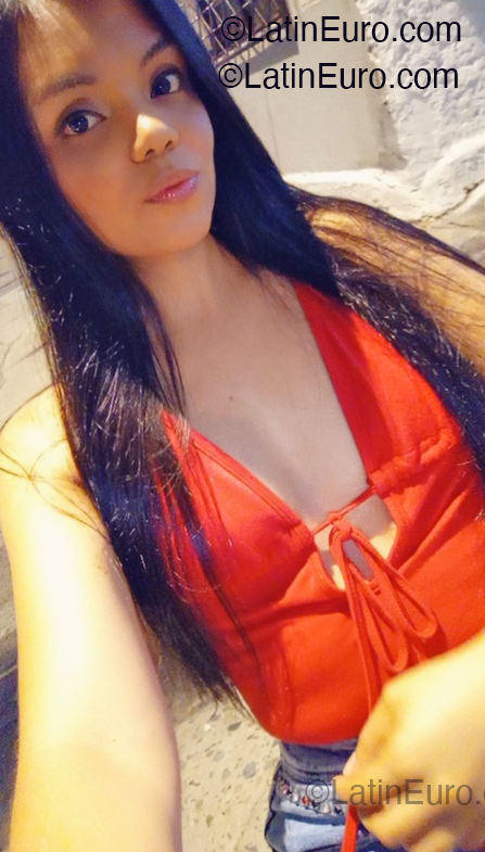 Date this exotic Colombia girl Angie from Cali CO33260