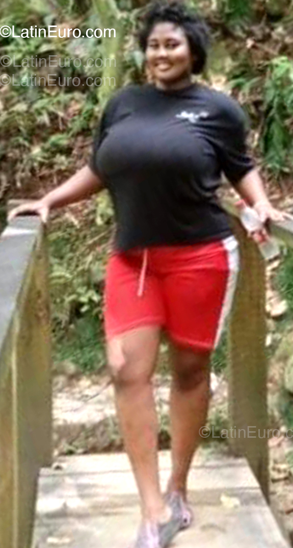 Date this funny Dominican Republic girl Lee from Santo Domingo DO54546