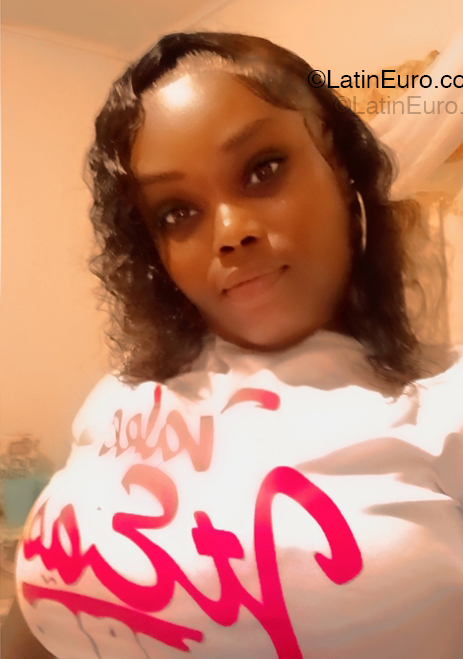 Date this hard body Jamaica girl Realsexy from Jamaica JM2741