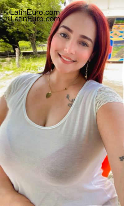 Date this athletic Colombia girl Lizmain from Bogota CO33333