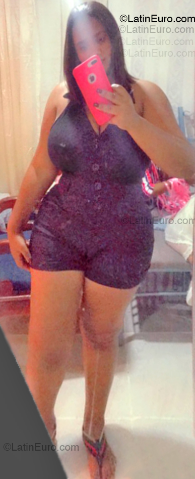Date this fun Dominican Republic girl Marbel from Santo Domingo DO55061