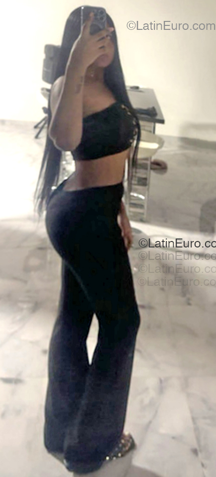 Date this stunning Colombia girl Kathe from Cali CO33525
