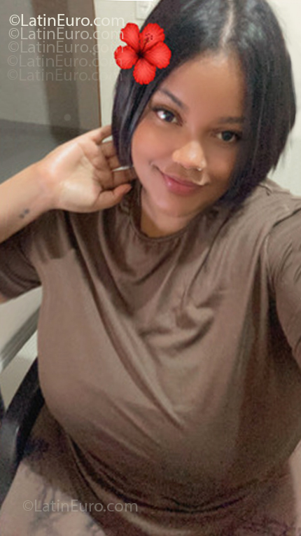 Date this funny Dominican Republic girl Mara from Santo Domingo DO55202