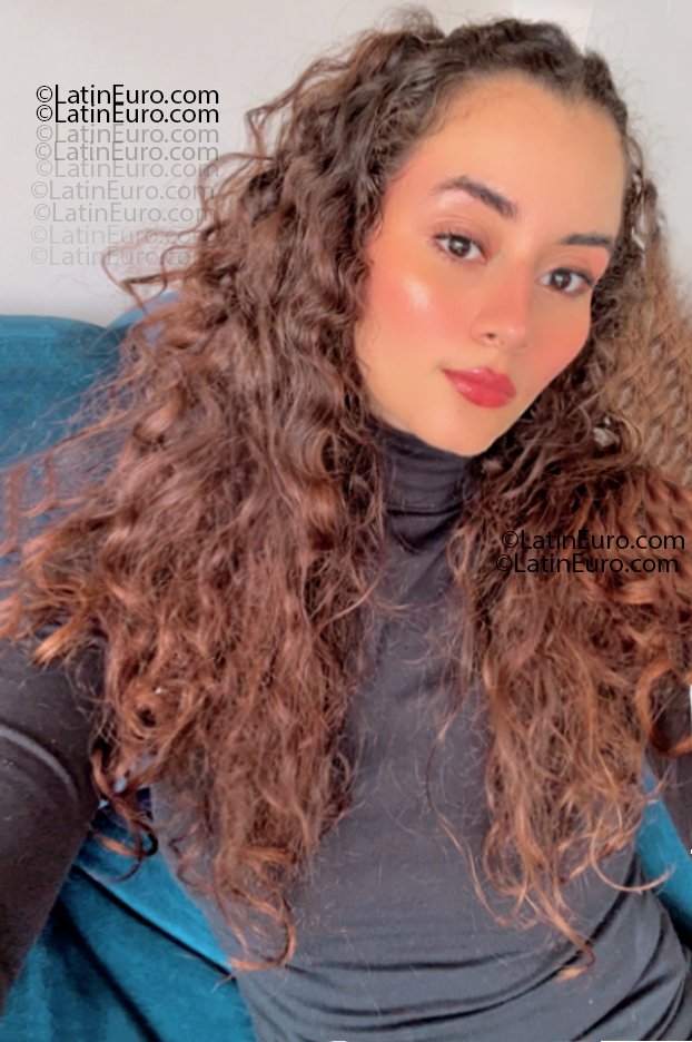 Date this exotic Colombia girl Melany from Medellin CO33384