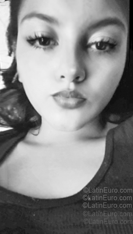 Date this cute Costa Rica girl Carlita from Limon CR562