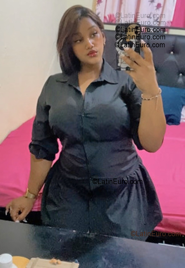 Date this georgeous Dominican Republic girl Marusel from Bonao DO55506
