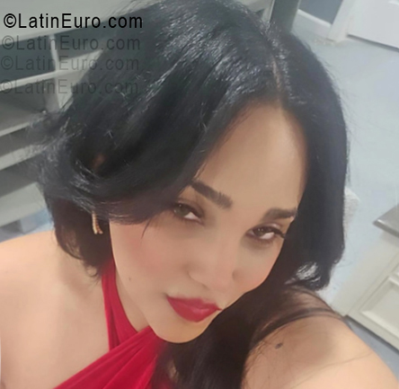 Date this young United States girl Jiselina from Detroit US25208