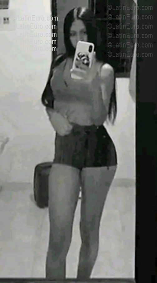 Date this gorgeous Venezuela girl Maglianny from San Felipe VE5378