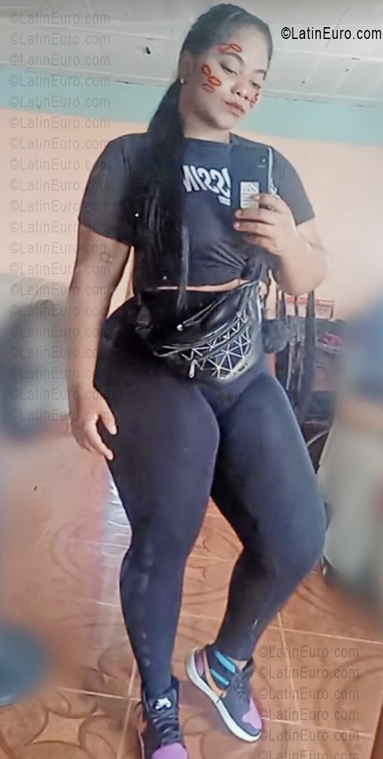 Date this exotic Venezuela girl Ivaneska from La Guaira VE5380