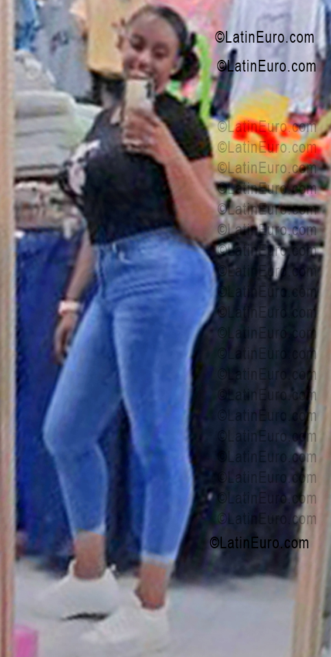 Date this exotic Guyana girl Glenda from Guyana GY32