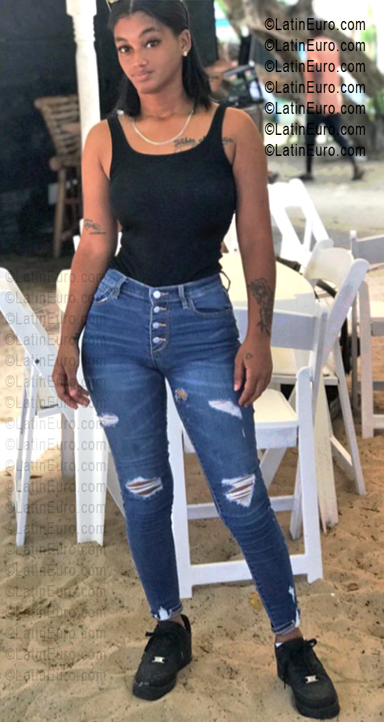 Date this charming Dominican Republic girl Camel from Puerto Plata DO55655
