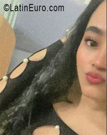Date this fun Dominican Republic girl Mari from Santo Domingo DO55676