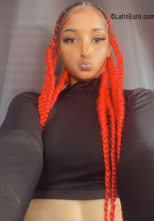 Date this tall Dominican Republic girl Yeru from Santo Domingo DO55971