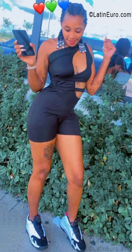 Date this charming Dominican Republic girl Ivelis from Santo Domingo DO55974