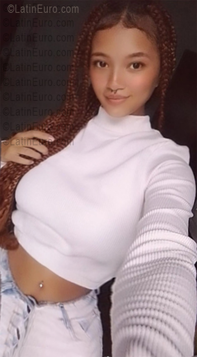 Date this beautiful Venezuela girl Elimar from San Juan VE5452