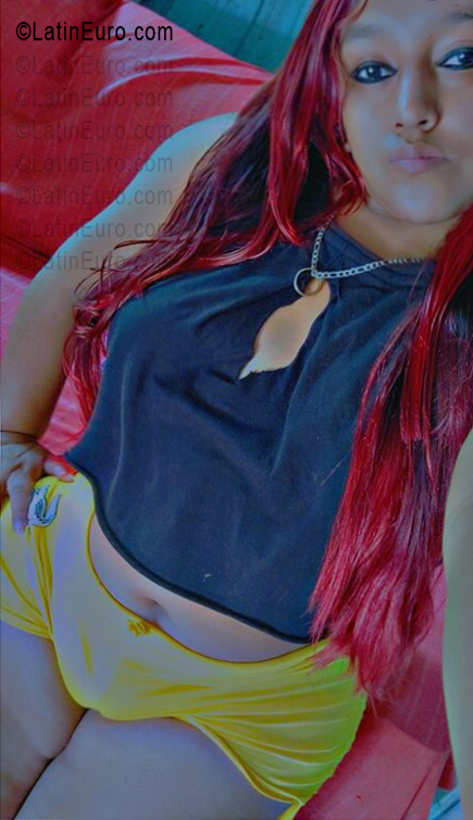 Date this passionate El Salvador girl Yanet from San Salvador SV198