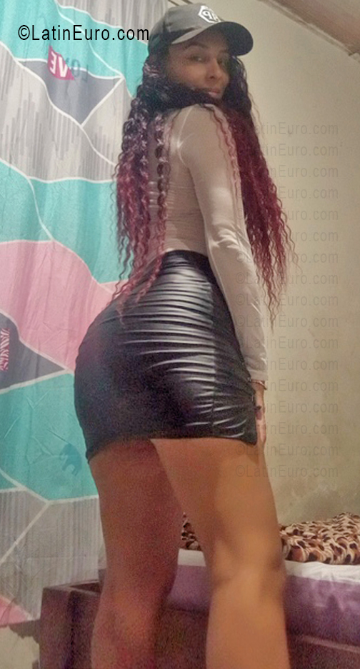 Date this tall Venezuela girl Yorlenis from Catia La Mar VE5545