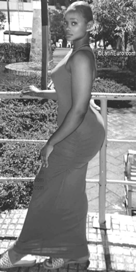 Date this sultry Dominican Republic girl Magalis from Dajabon DO56251