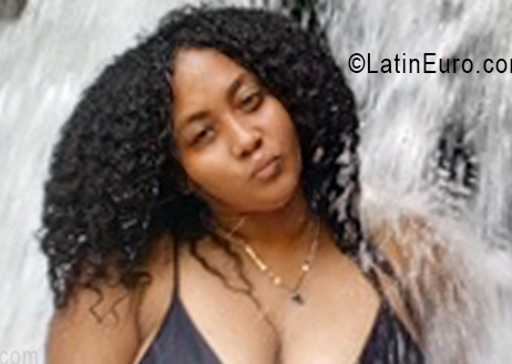 Date this foxy Venezuela girl Verlianis from Caracas VE5582
